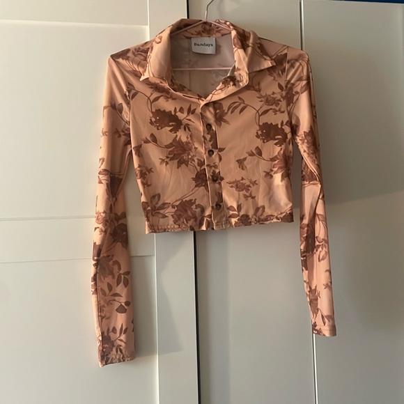 Set from Sundays. The bottoms are a vegan leather size M. The top is a size S - Picture 1 of 4